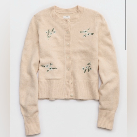 aerie Sweaters - NWT Aerie Softest Classic Cardigan Floral Embroidered